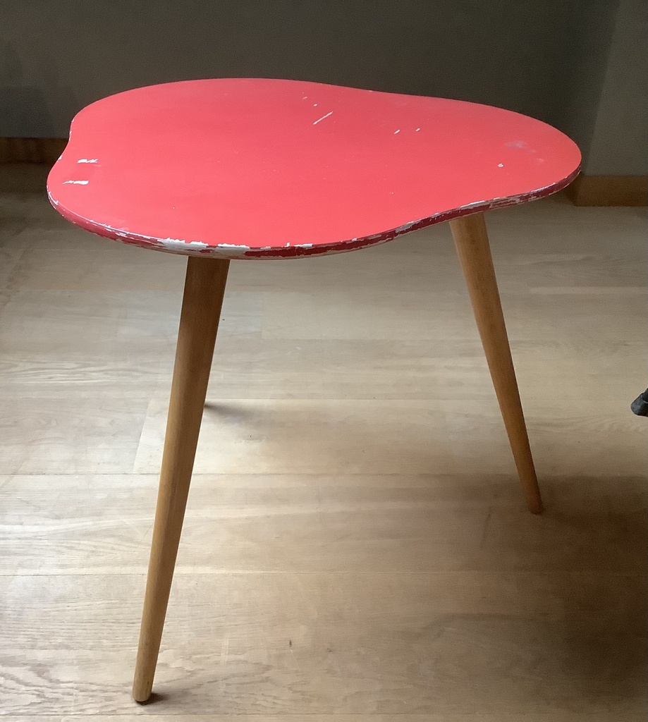 Table d'Appoint Rouge Trèfle 50x53x48