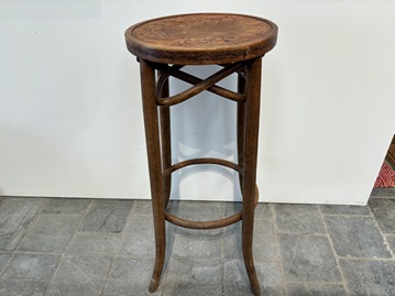 Tabouret haut thonet