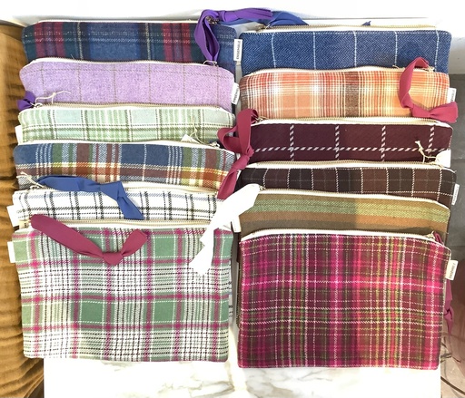 Pochette 20x30 tartan tissu unique